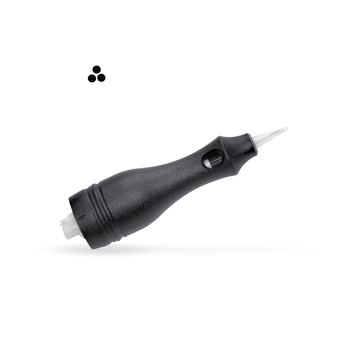 Cartuccia igienica Symphony 3P Liner Swiss Color Ø 0.25 mm – 3 aghi ravvicinati per eyeliner, labbra e sopracciglia. Ideale anche per rimozione PMU con SC ColorX o ColorLight. Cartuccia sterile con membrana anti-reflusso.